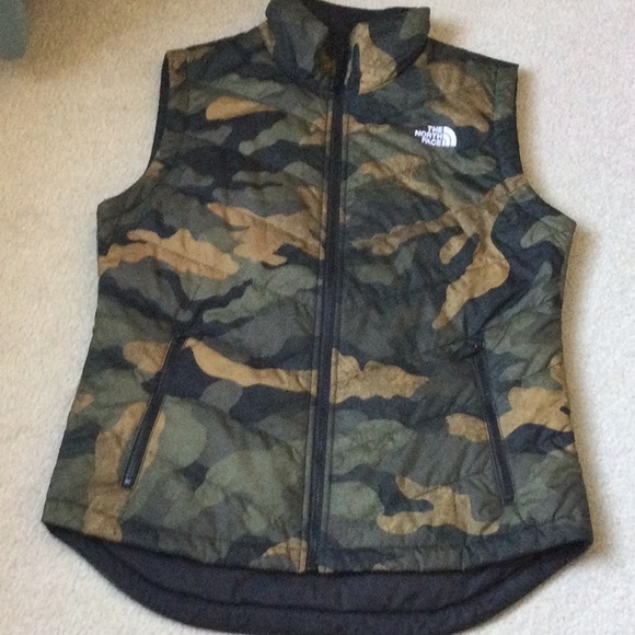 The North Face Jackets & Coats The North Face Camouflage Vest